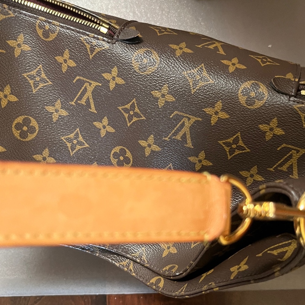 Genuine Louis Vuitton Bag - Picture 13 of 13